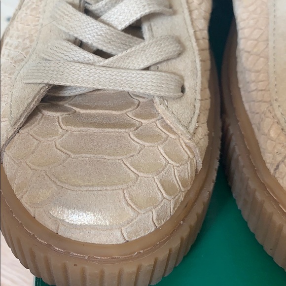Snakeskin gold puma creepers - Picture 2 of 5